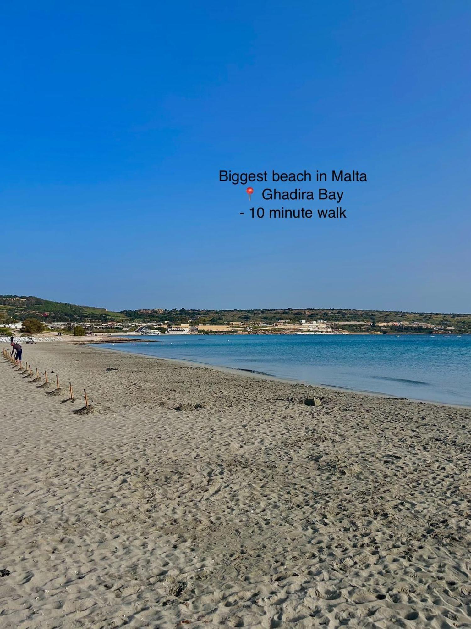 Beach Front 3-Bedroom Holiday Home Mellieha Exterior photo